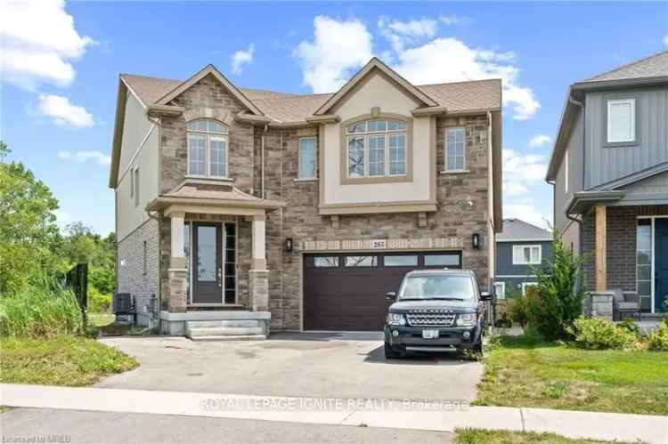 Modern 4-Bedroom Home in Welland with High-End Finishes