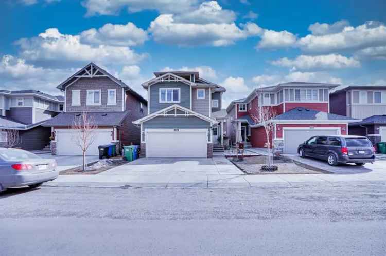 House For Sale in Calgary, Alberta