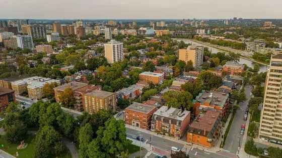 1 room apartment of 387 m² in Ottawa