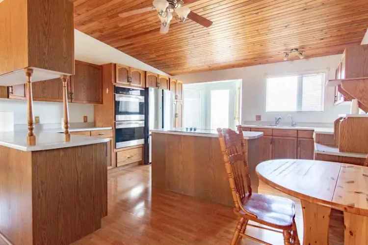 House For Rent in null, Alberta