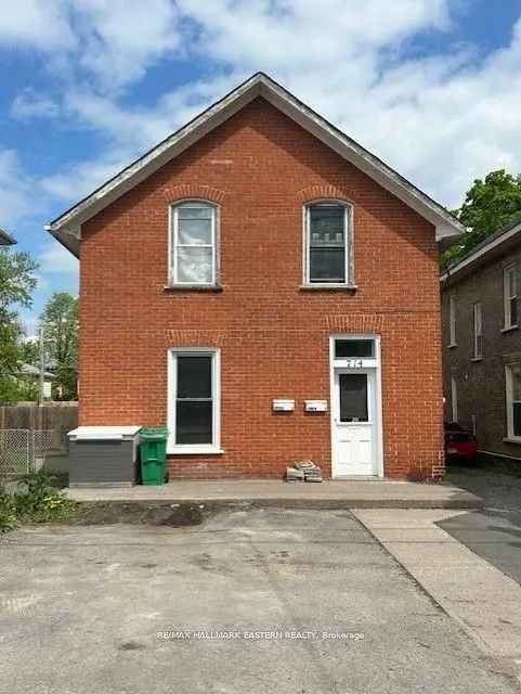 House For Sale in Peterborough, Ontario