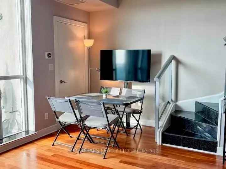 Buy Penthouse Loft in Toronto with Stunning Views and Modern Features