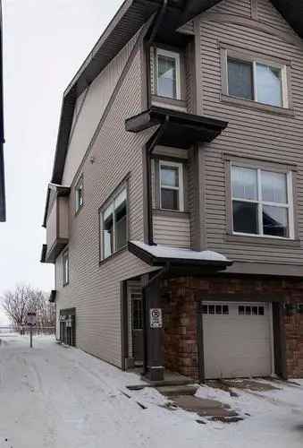 Townhouse For Sale In New Brighton, Calgary, Alberta