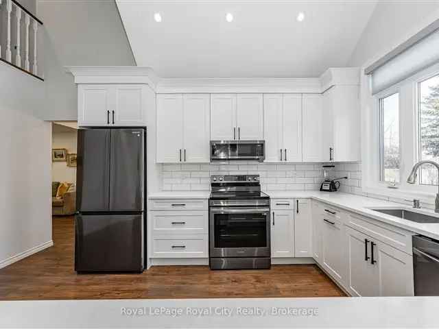 Guelph West End Family Home 3 Beds 2300 Sqft Updated Pool