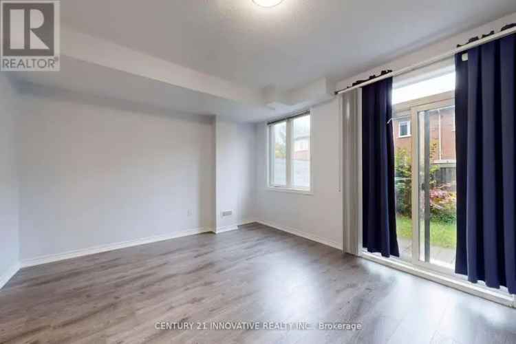 Elegant 3-Bedroom Townhome in Markham Greenborough Near Schools and GO