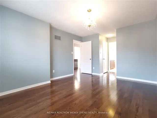 3 1 Br Detached Home With Den Hardwood Floors Large Deck Family Friendly