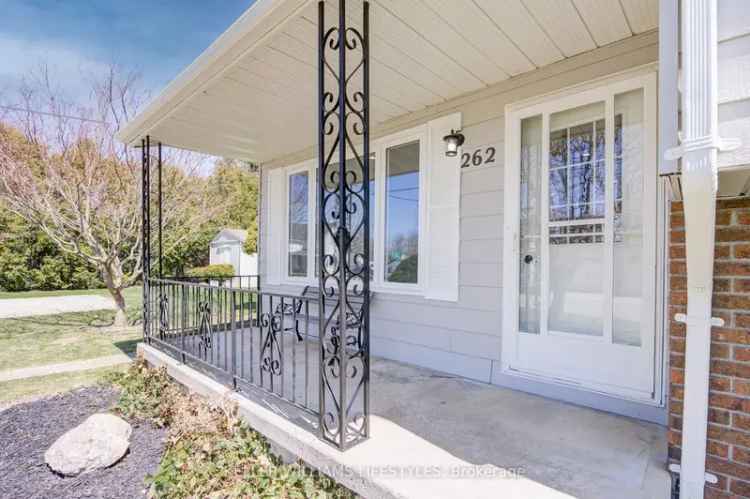3 Bed 2 Bath Home in Parkhill - Move In Ready