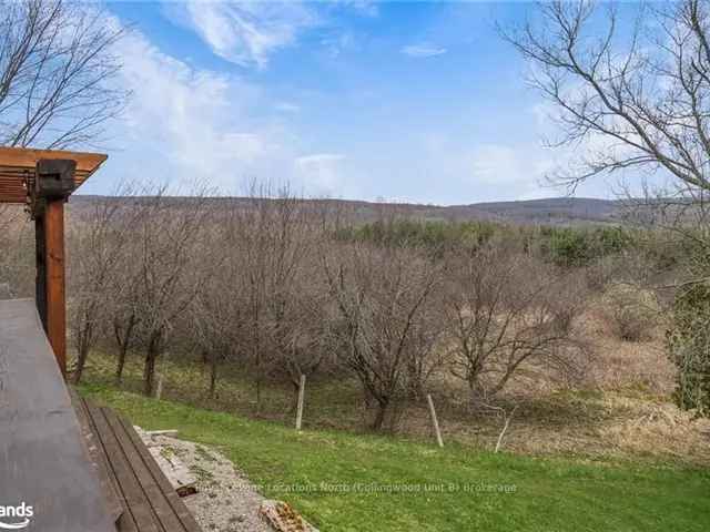 House For Sale in The Blue Mountains, Ontario