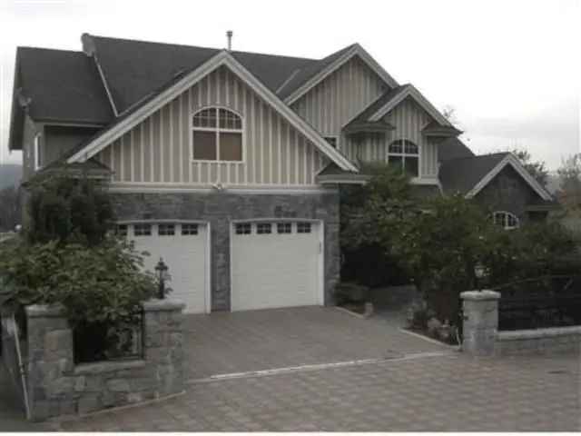 Port Moody Development Opportunity: 6-Bed Home on 8705 sq ft Lot