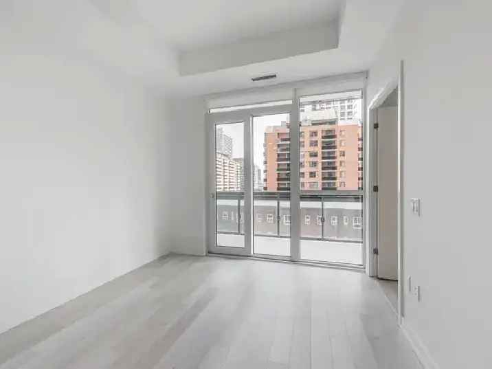 Yonge Eglinton 1 Br Den Condo May 1st