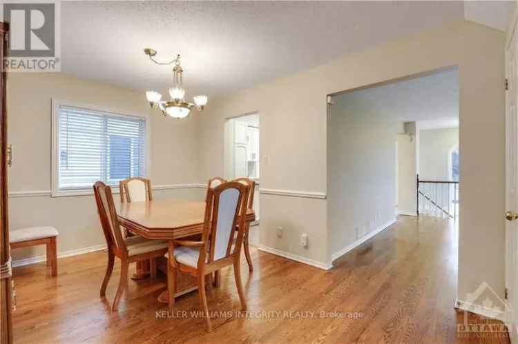 3 Bed 2.5 Bath Semi-Detached Home in Bridlewood with Pool