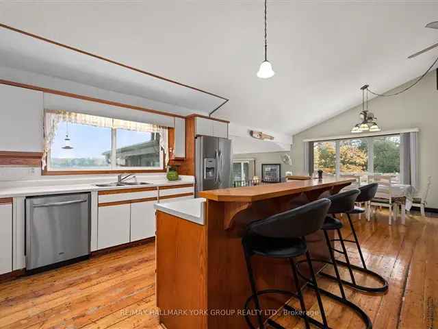 House For Sale in Kawartha Lakes, Ontario