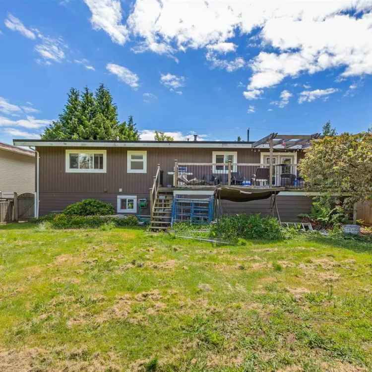 2371 sqft House in West White Rock