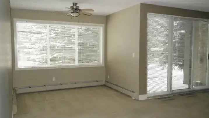 2 Bedroom 2 Bath Condo in Patterson with 2 Parking Stalls