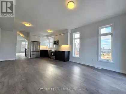 4 rooms apartment of 327 m² in Toronto