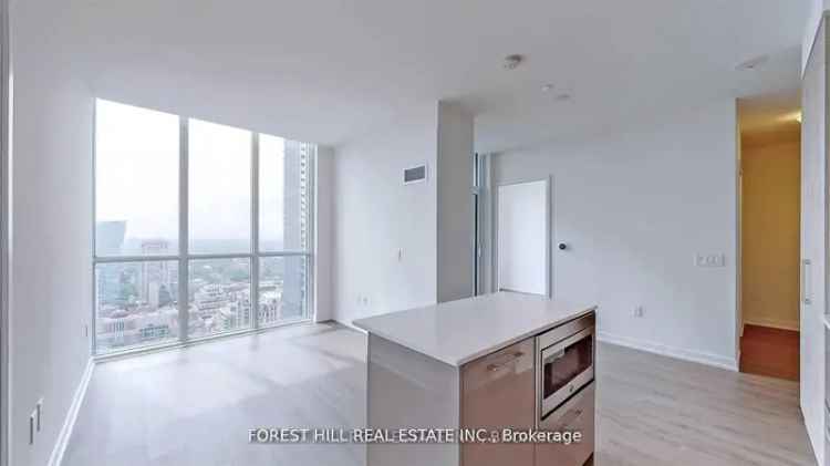 Rent Corner Unit in Yorkville with Parking and Luxurious Amenities