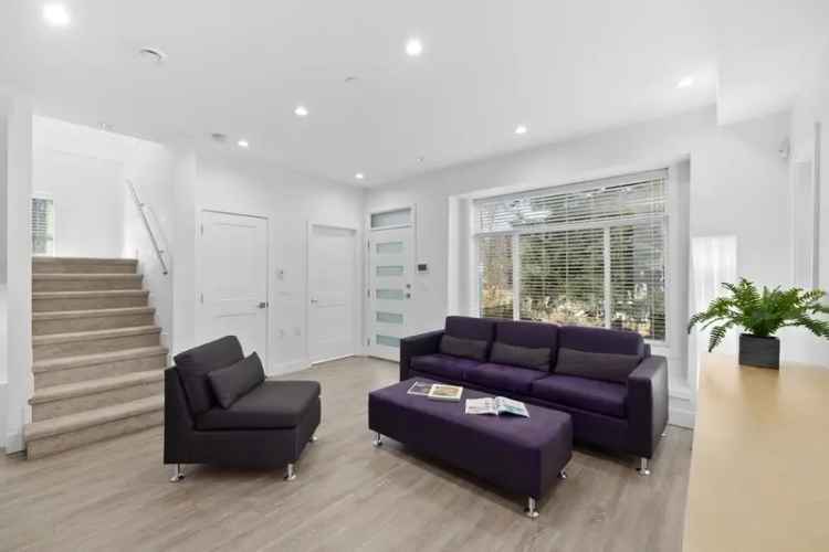 Mount Pleasant East 1700 Sq Ft 4 Bedroom Duplex