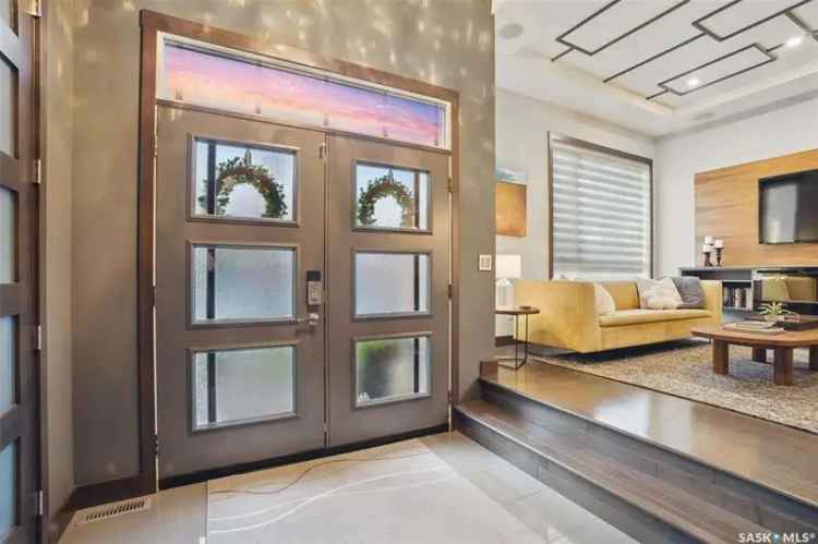 Luxury Saskatoon Home: 4 Beds, Gourmet Kitchen, Landscaped Backyard