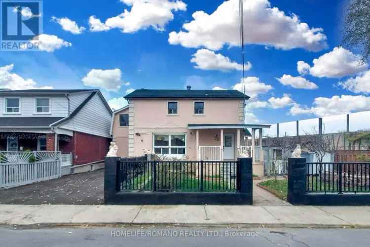 Investor Dream Buy Multiunit Residential Property in 66 Mahoney Ave