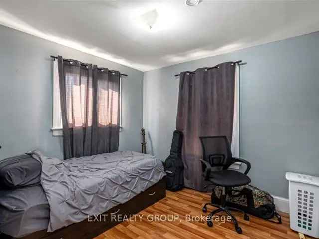 House For Sale in Belleville, Ontario