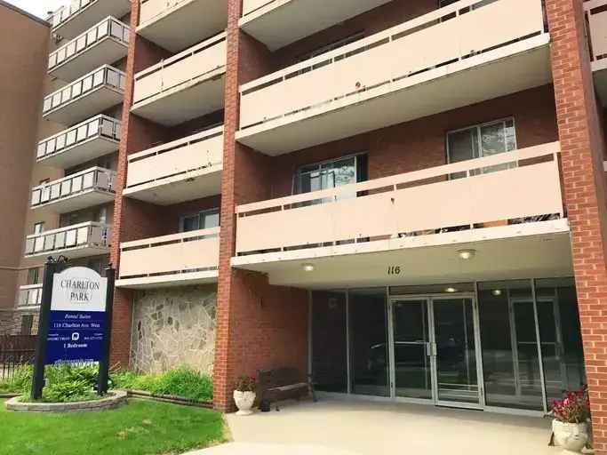 Apartment For Rent in 116, Charlton Avenue West, Hamilton, Ontario