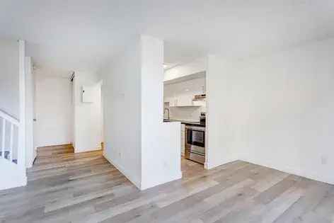 1 room apartment of 63 m² in Montreal