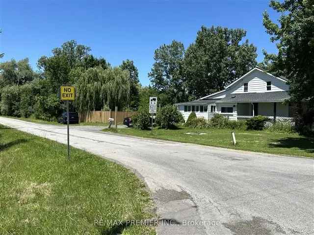 4-Bedroom Bungalow on 6.7 Acres Near Beechwood Golf