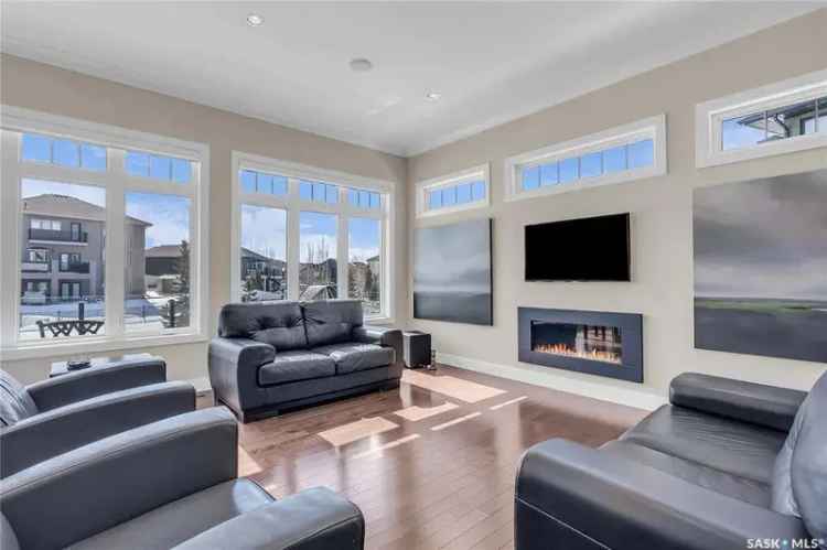 5 Bed 4 Bath Walkout Bungalow in Willowgrove