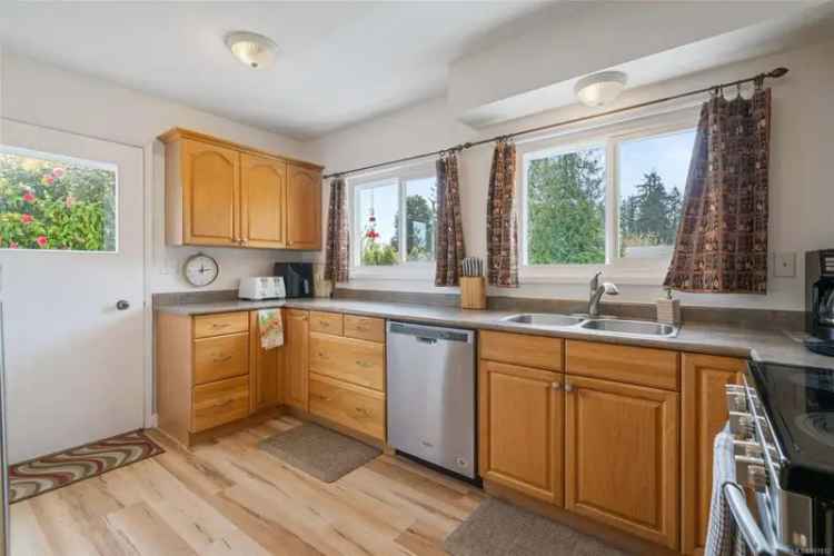 Family Home in Tanner Ridge  Over 2000 Sqft