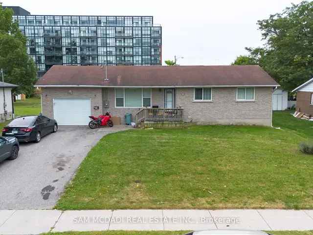 House For Sale in Barrie, Ontario