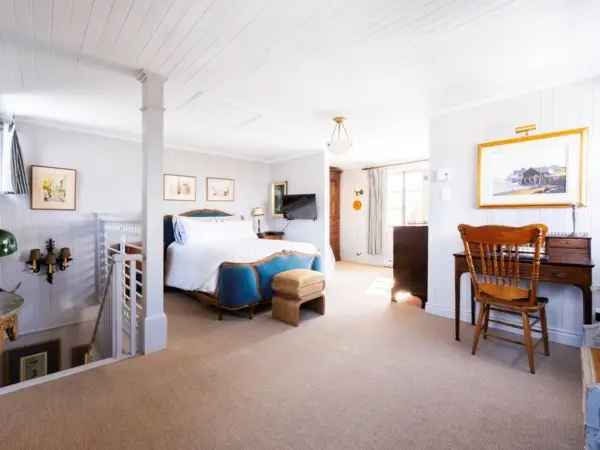Elegant Ancestral Home Kamouraska River Views