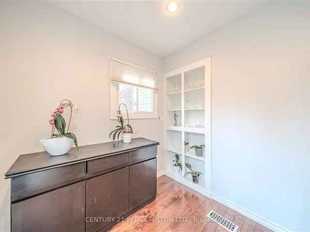 292 Arlington Ave Toronto Charming Home Near Schools and Transit