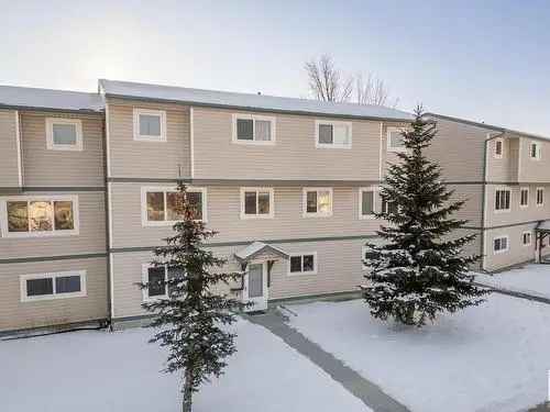 Buy Townhouse in Tipaskan Edmonton with 3 Bedrooms and Parking