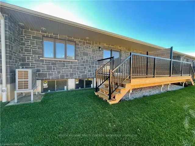 Middle Unit Townhome With Finished Basement