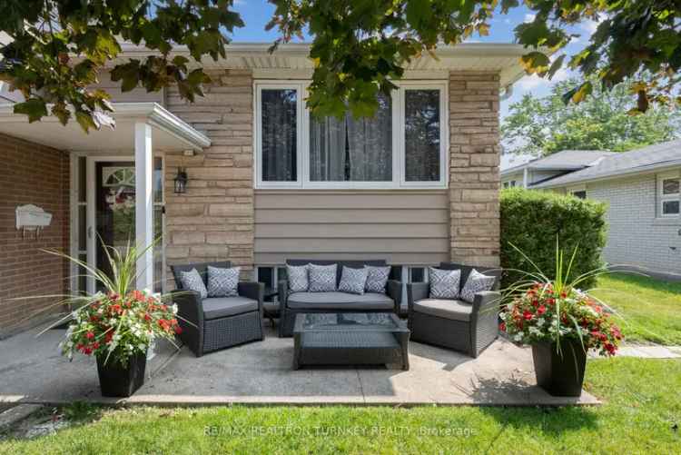 House For Sale in Brampton, Ontario