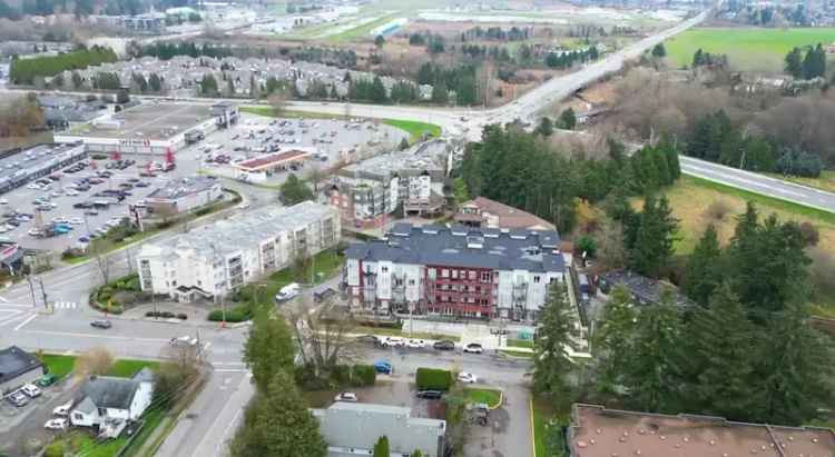 Langley Penthouse: 2 Bed, 2 Bath, Panoramic Views, EV Parking