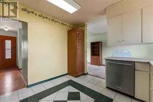 6 Bedroom House with Development Potential in Calgary