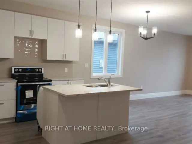 Modern Open Concept Semi Detached House Picton