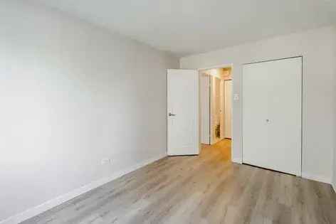 1 room apartment of 47 m² in Montreal