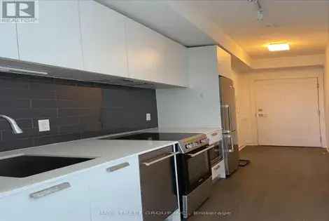 1 room apartment of 340 m² in Toronto