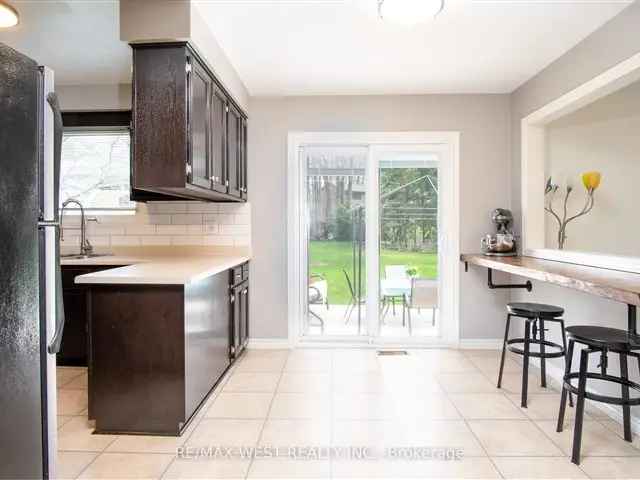 House For Sale in Waterloo, Ontario