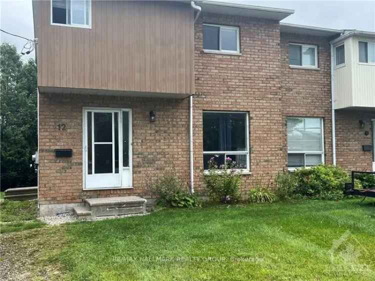 House For Sale in Perth, Ontario