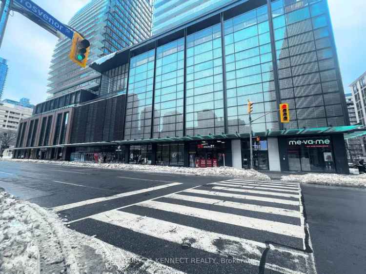 Rent Teahouse Condos in Downtown Toronto with Luxury Amenities