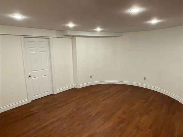 Spacious Basement Unit Family Home Private Patio Gated Community