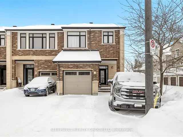 Bridlewood End Unit Townhome: Spacious, Stylish Family Home