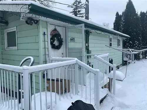 House For Sale In Winnipeg Beach, Manitoba