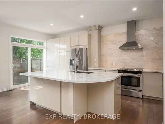 4 Bedroom Modern Home Kingston East End 2500 sq ft