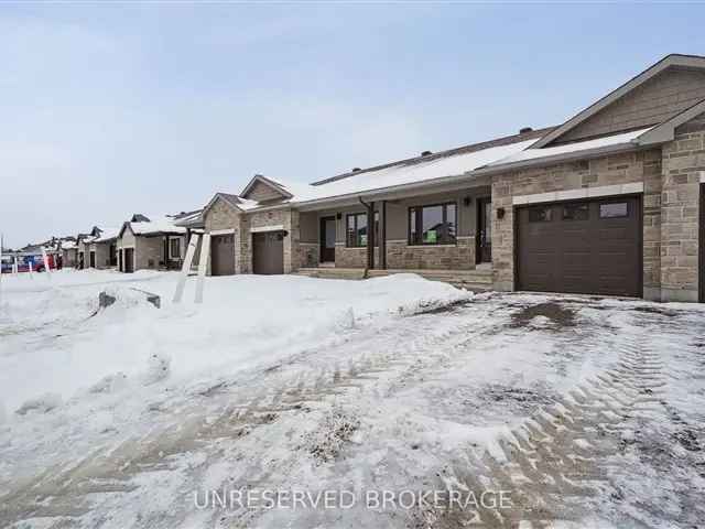 Stunning Brand New Bungalow Townhome in Arnprior