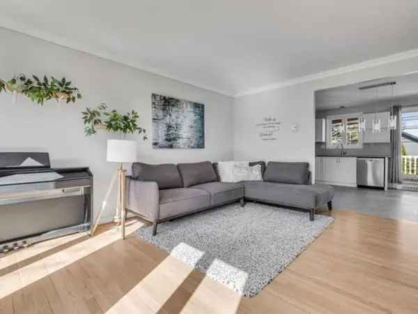 Bungalow for Sale Quebec North Shore 3 Bedrooms 2 Bathrooms