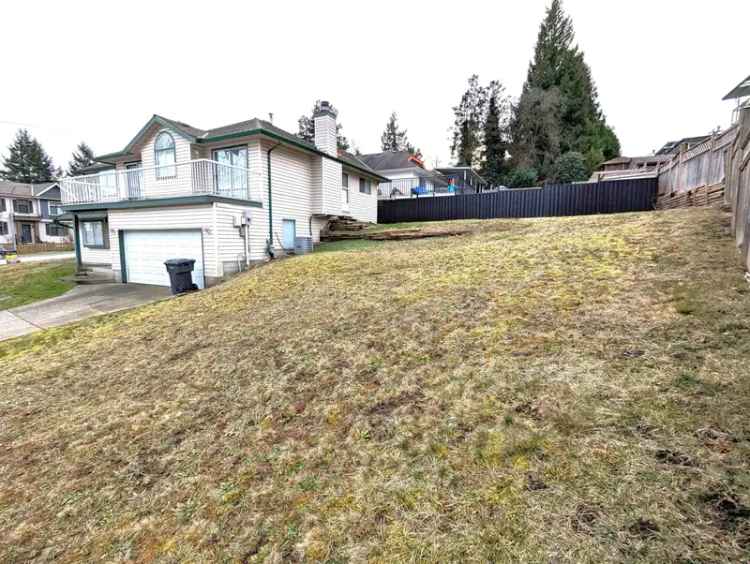 1216 BRAND Street Port Coquitlam Family Home 3 2 7189 sq ft lot